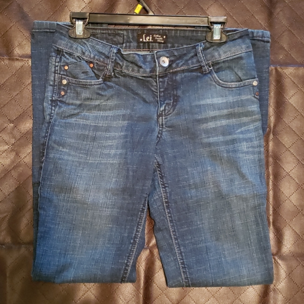 L.e.i. jeans